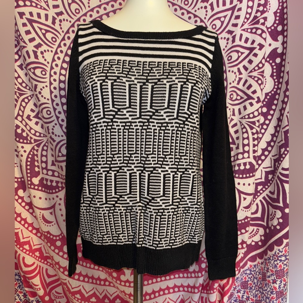 Banana Republic Black and White Intarsia Pullover Women’s Size Medium